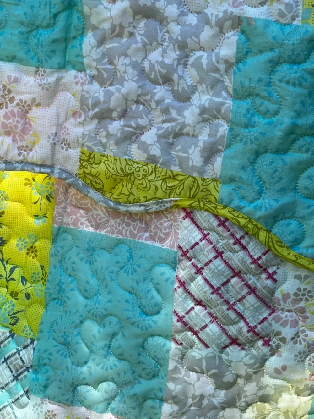 Queen patchwork quilt coverlet Cottagecore